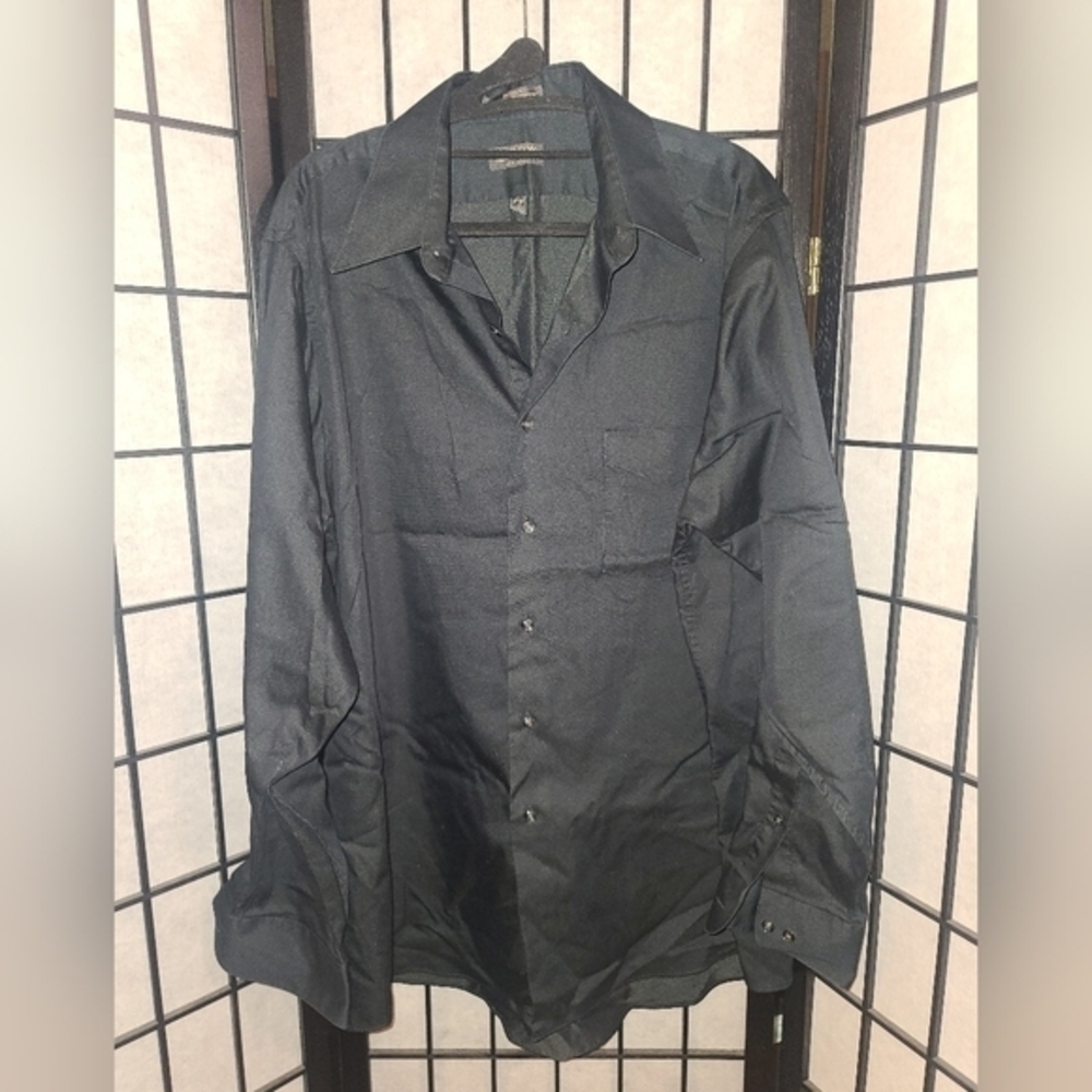 4/$20 Arrow Midnight Sateen Shirt - Picture 2 of 7
